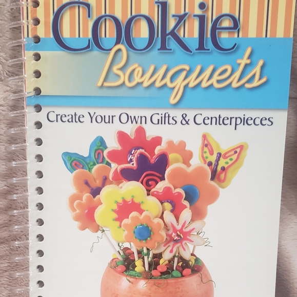 Books - Picture 3 of 4